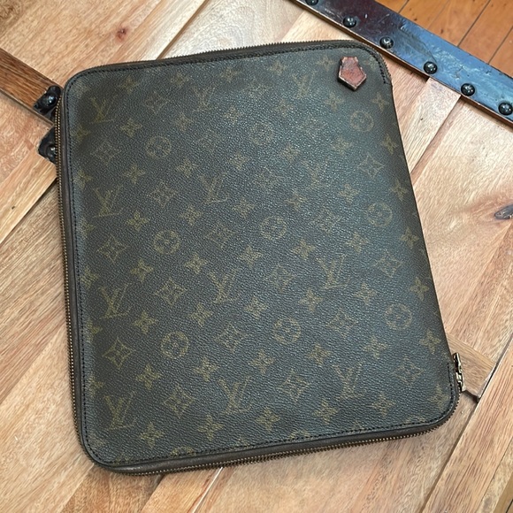 Louis Vuitton Vintage Documents Case. - Picture 5 of 17